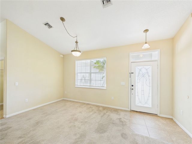 462 Lloyd Street, Sebastian, FL 32958