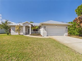 462 Lloyd Street, Sebastian, FL 32958