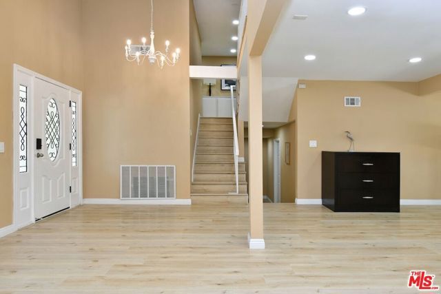 16511 Halsey Street, Granada Hills (los Angeles), CA 91344