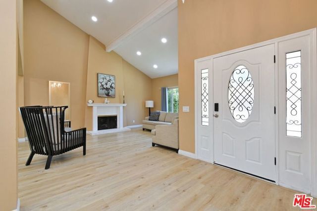 16511 Halsey Street, Granada Hills (los Angeles), CA 91344