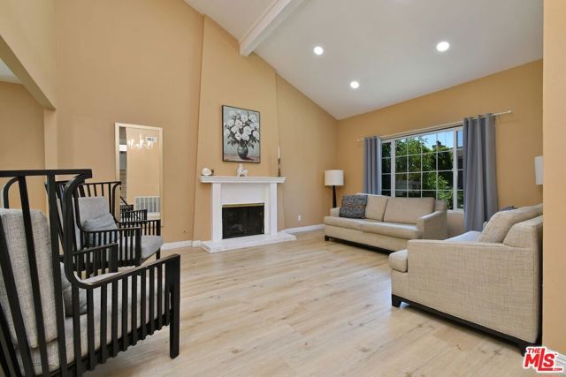 16511 Halsey Street, Granada Hills (los Angeles), CA 91344