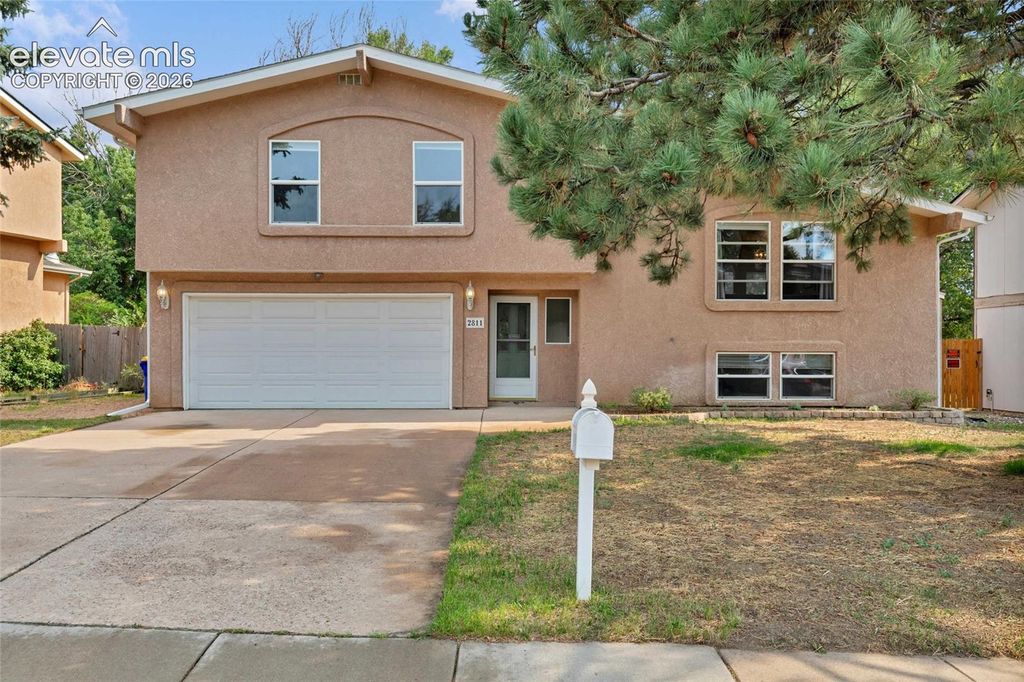 2811 Keystone Circle, Colorado Springs, CO 80918 — exterior
