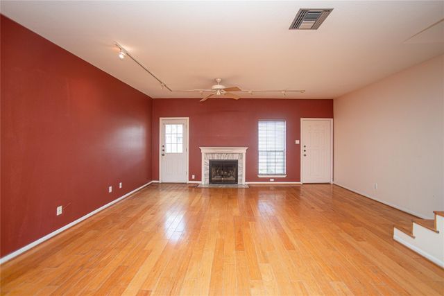 8101 El Mundo Street 8101, Houston, TX 77054