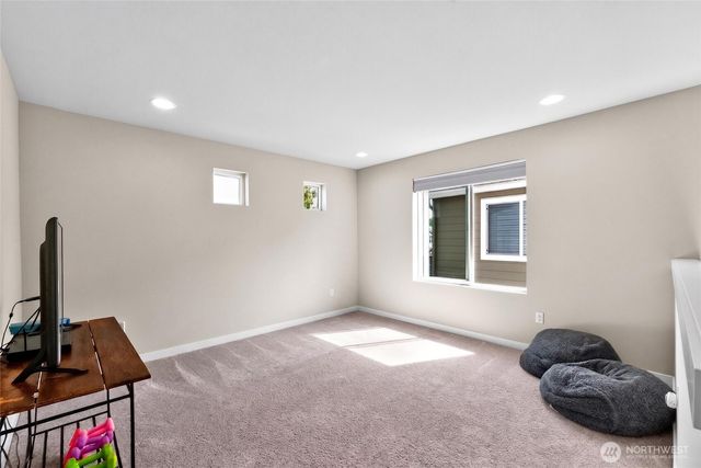 13118 180th Avenue E, Bonney Lake, WA 98391