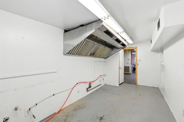 31565 Fm 1736 Road, Hempstead, TX 77445