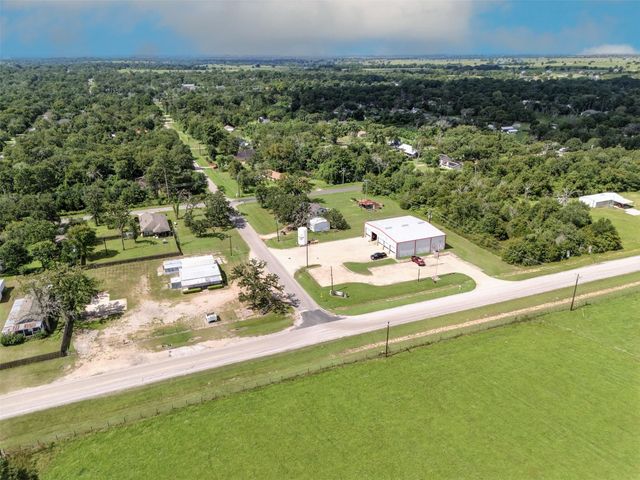 31565 Fm 1736 Road, Hempstead, TX 77445