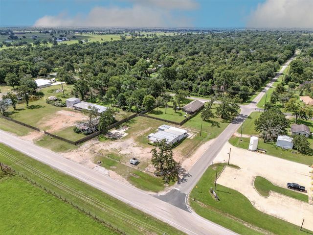 31565 Fm 1736 Road, Hempstead, TX 77445