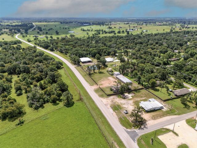 31565 Fm 1736 Road, Hempstead, TX 77445