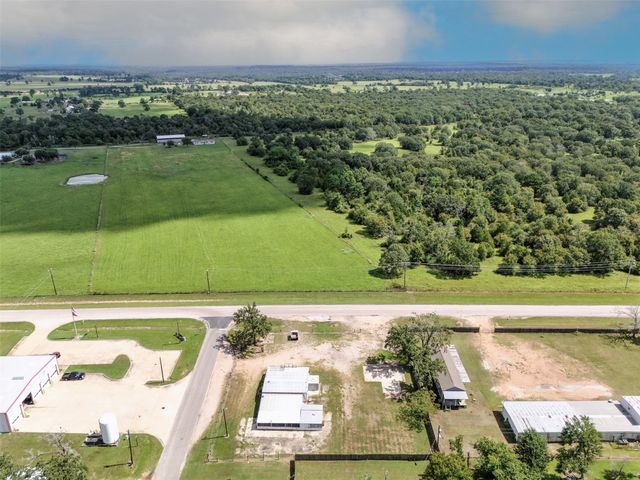 31565 Fm 1736 Road, Hempstead, TX 77445