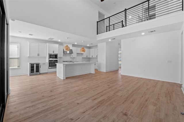 7909 Edmondson BND, Austin, TX 78744