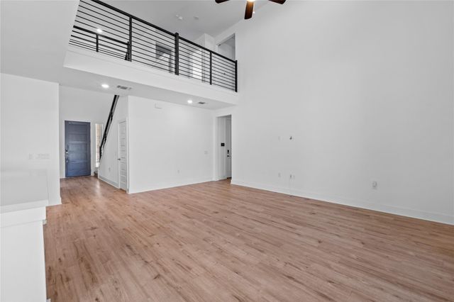 7909 Edmondson BND, Austin, TX 78744