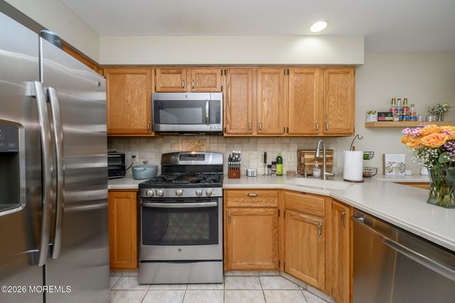 703 Carnaby Lane 741, Toms River, NJ 08753