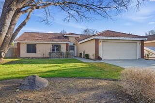 2520 Royal Palm Ave, West Richland, WA 99353