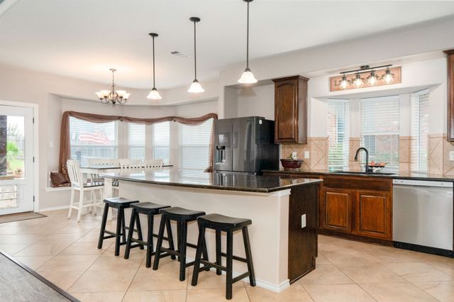 5448 Lori Valley Lane, Fort Worth, TX 76244