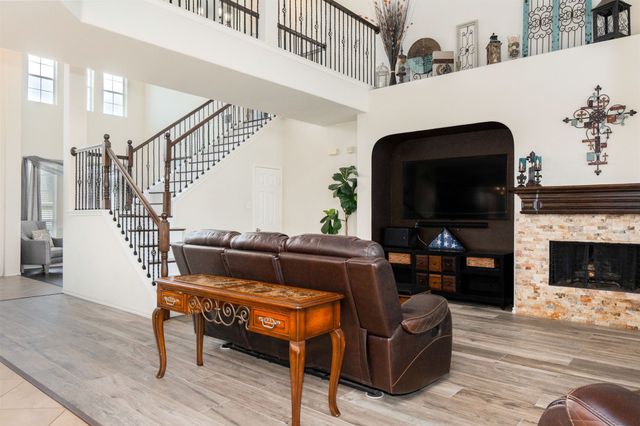 5448 Lori Valley Lane, Fort Worth, TX 76244