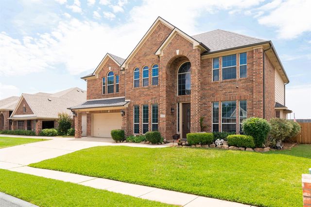 5448 Lori Valley Lane, Fort Worth, TX 76244