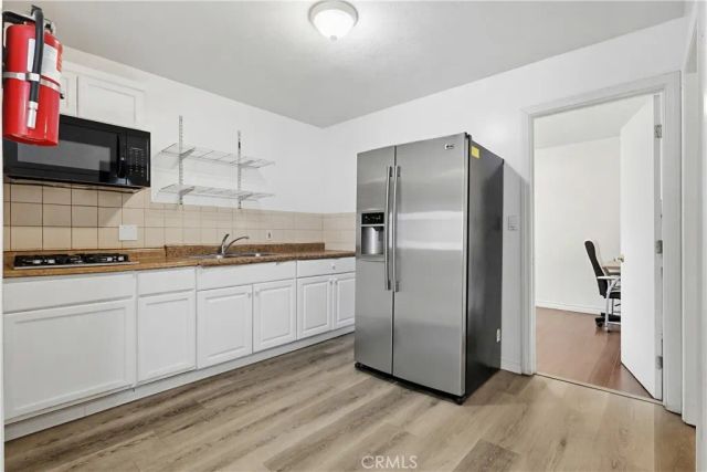 3700 S Bentley, Los Angeles, CA 90034