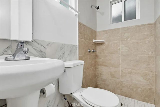 3700 S Bentley, Los Angeles, CA 90034