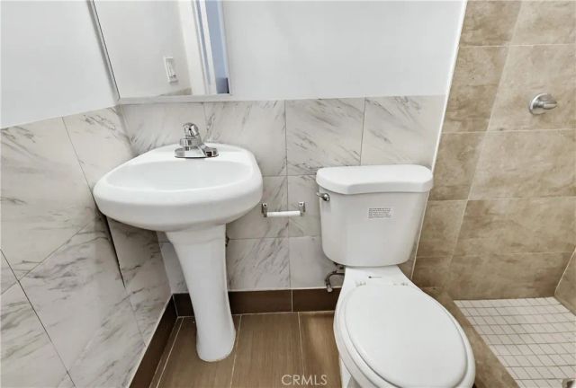 3700 S Bentley, Los Angeles, CA 90034