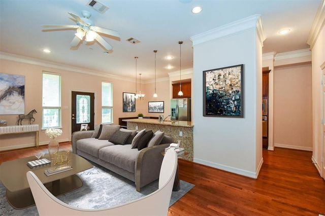815 Garden Rose Lane, Houston, TX 77018