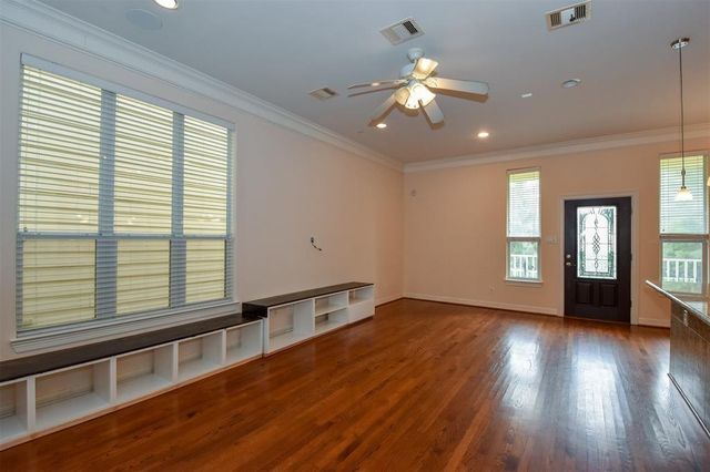 815 Garden Rose Lane, Houston, TX 77018