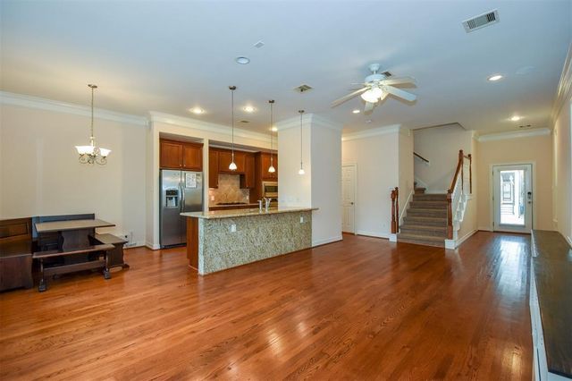 815 Garden Rose Lane, Houston, TX 77018