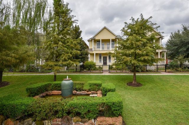 815 Garden Rose Lane, Houston, TX 77018