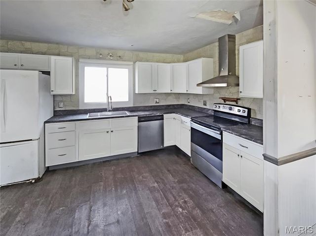 9533 Berry Road, Bonne Terre, MO 63628