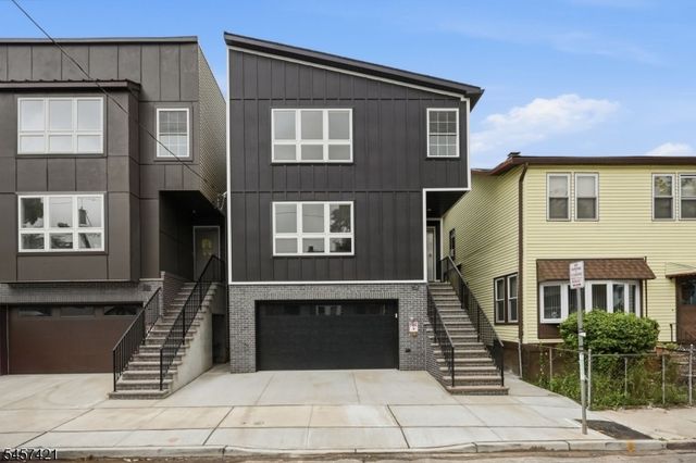 39 Grand Ave, Newark City, NJ 07106