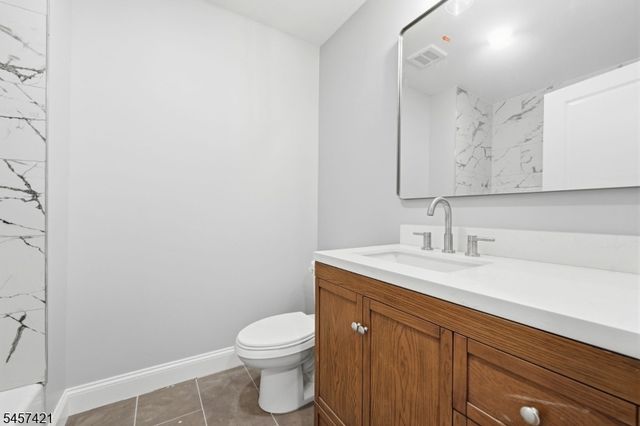 39 Grand Ave, Newark City, NJ 07106