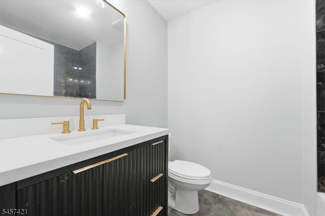 39 Grand Ave, Newark City, NJ 07106