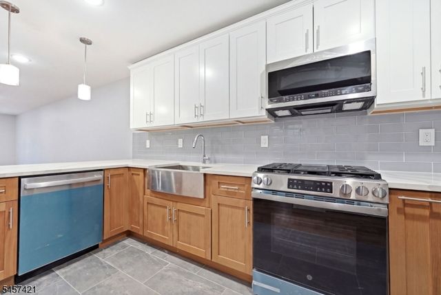 39 Grand Ave, Newark City, NJ 07106