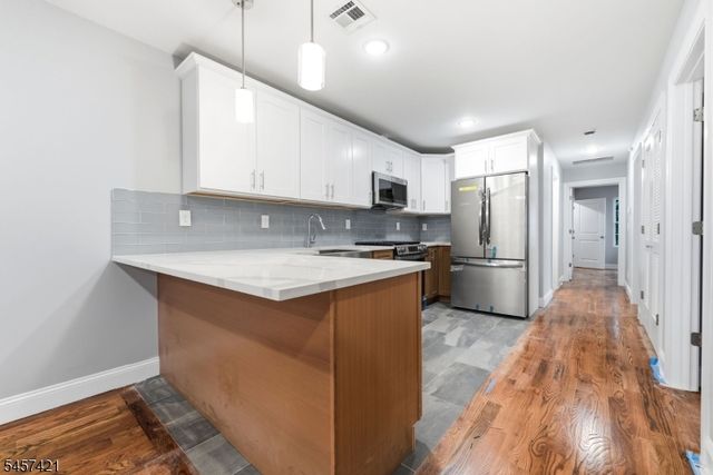 39 Grand Ave, Newark City, NJ 07106