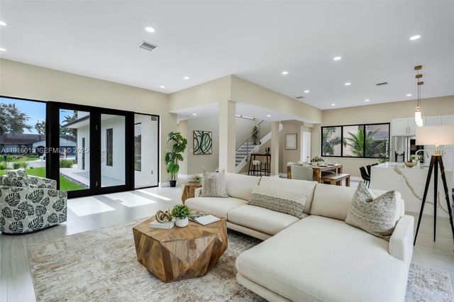 12061 NW 26th St, Plantation, FL 33323