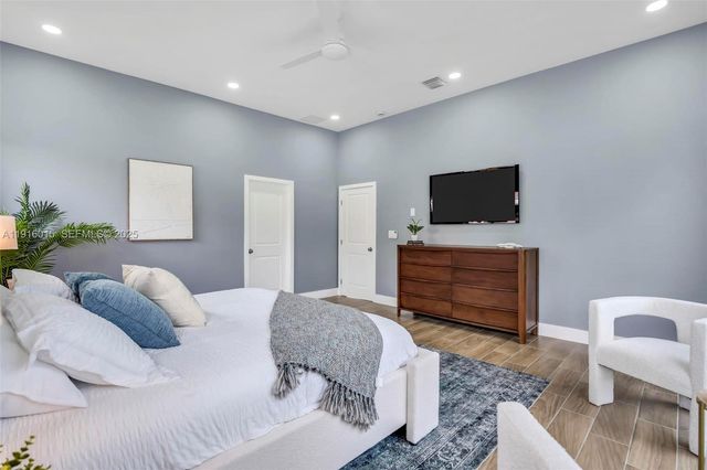 12061 NW 26th St, Plantation, FL 33323