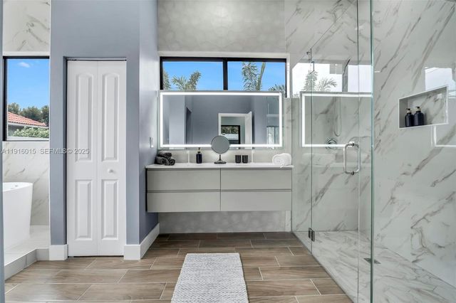 12061 NW 26th St, Plantation, FL 33323