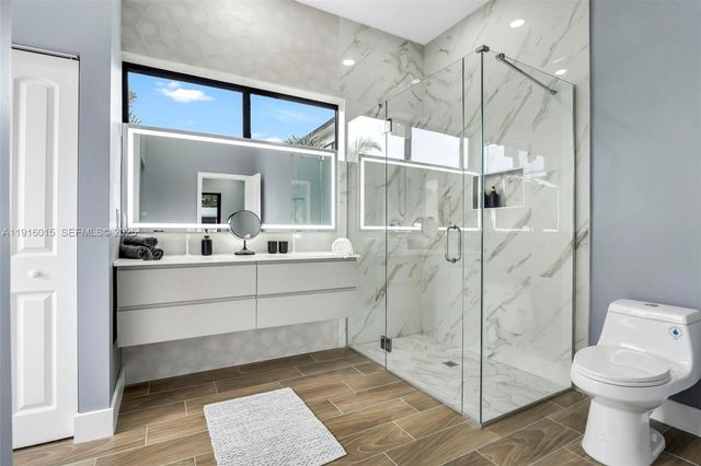 12061 NW 26th St, Plantation, FL 33323