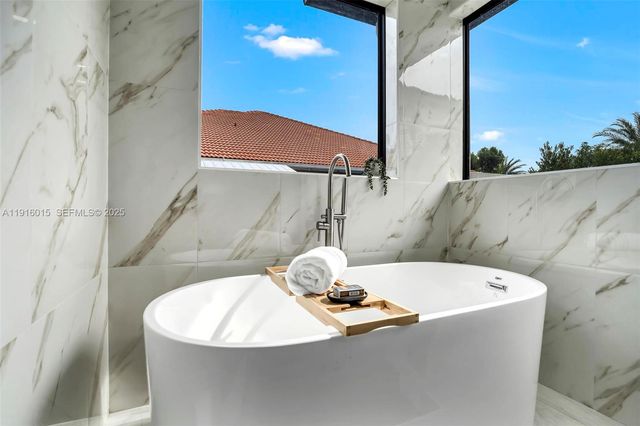 12061 NW 26th St, Plantation, FL 33323