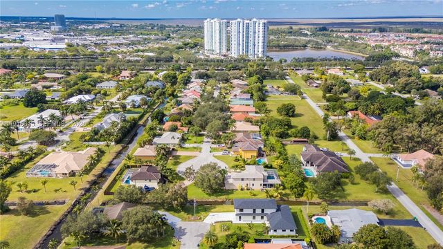 12061 NW 26th St, Plantation, FL 33323