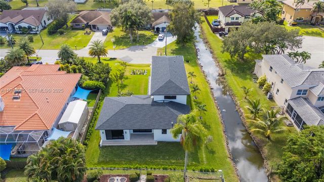 12061 NW 26th St, Plantation, FL 33323