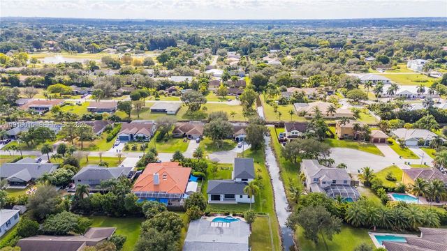 12061 NW 26th St, Plantation, FL 33323