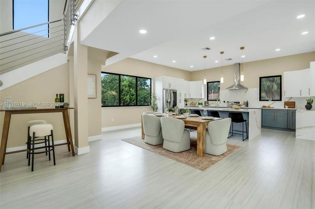 12061 NW 26th St, Plantation, FL 33323