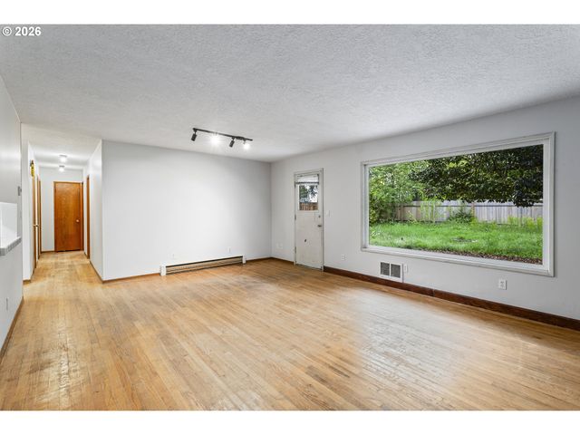 9375 Sw KILLARNEY Ln, Tualatin, OR 97062