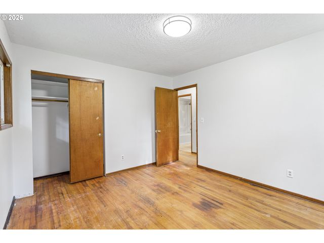 9375 Sw KILLARNEY Ln, Tualatin, OR 97062