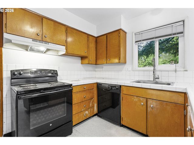 9375 Sw KILLARNEY Ln, Tualatin, OR 97062