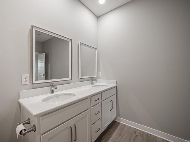 3879 High Pointe Lane, Newburgh, IN 47630