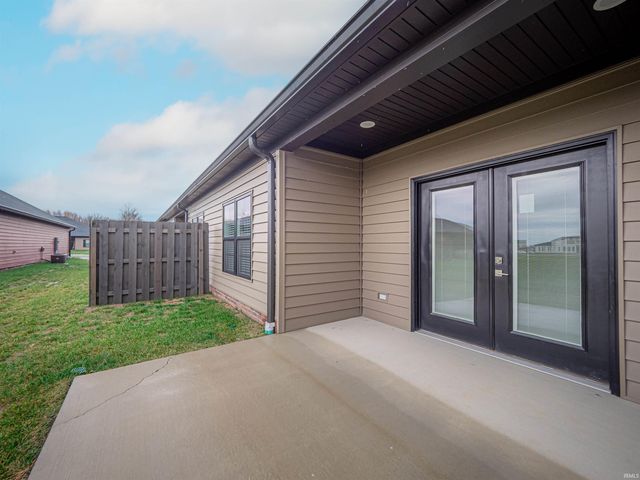 3879 High Pointe Lane, Newburgh, IN 47630