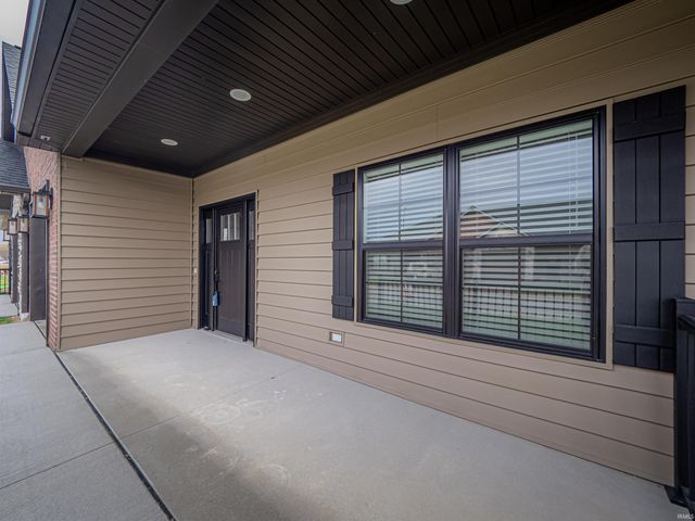 3879 High Pointe Lane, Newburgh, IN 47630