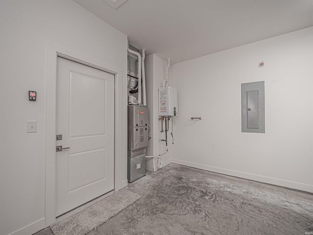 3879 High Pointe Lane, Newburgh, IN 47630