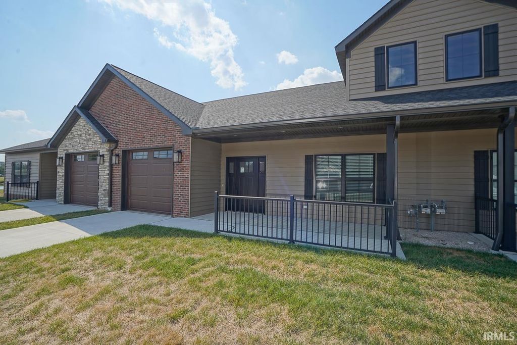 3879 High Pointe Lane, Newburgh, IN 47630